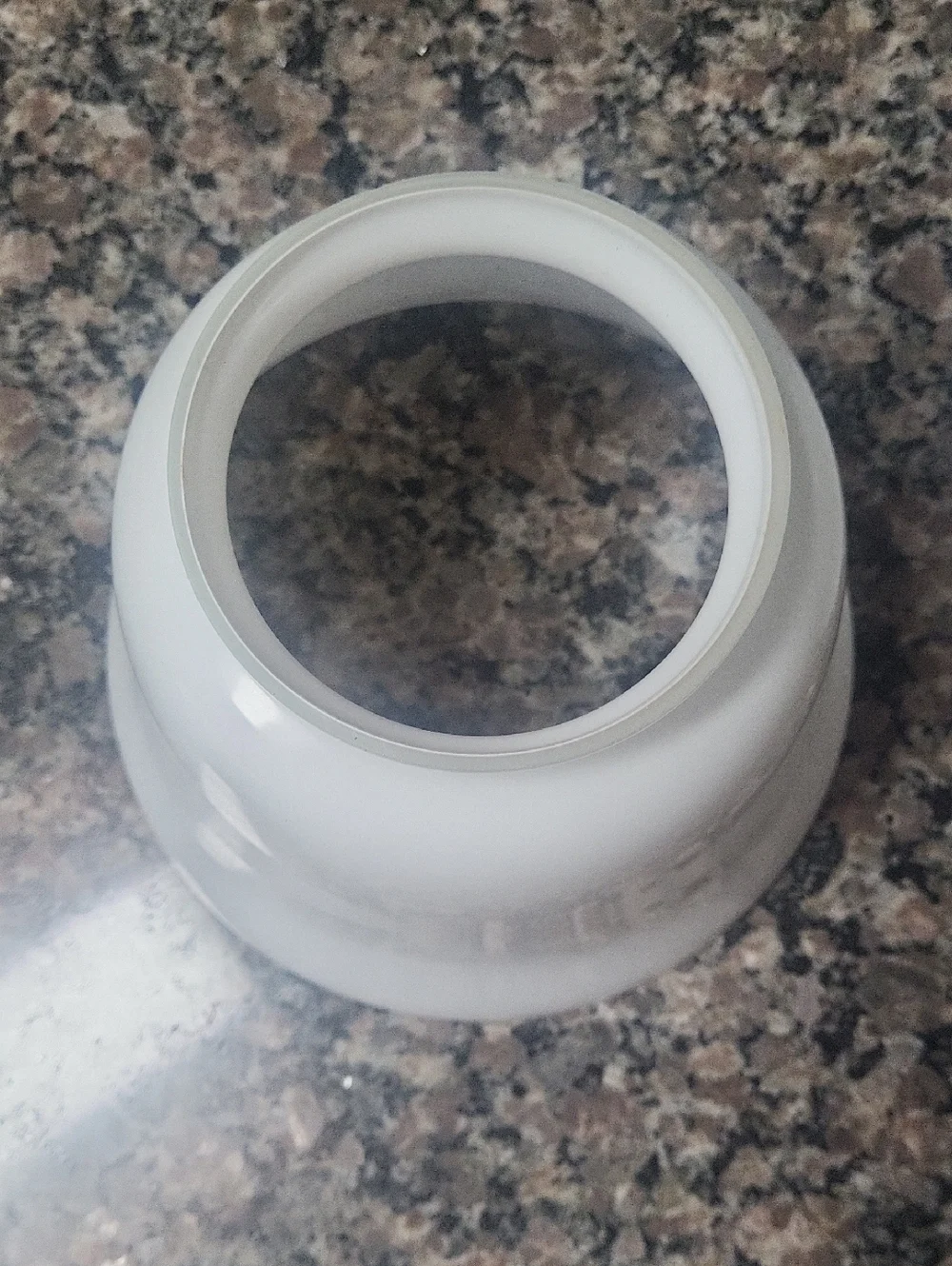 N/A lot white